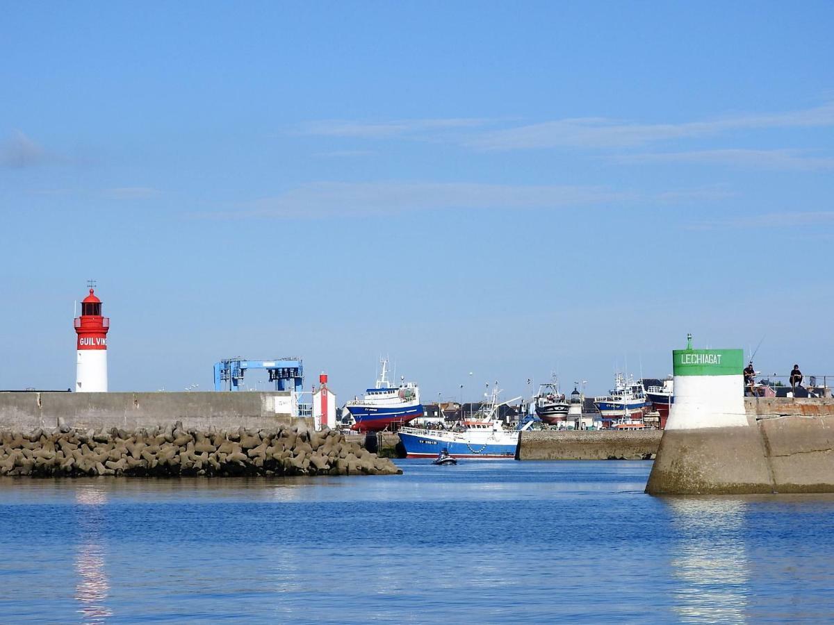 Au Bout Du Port Lägenhet Guilvinec Exteriör bild